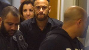 Modelo acusa Neymar de "forçar sexo sem proteção”