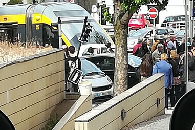 Acidente entre metro e carro em Vila Nova de Gaia