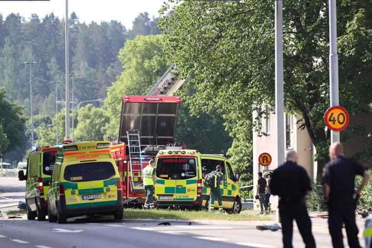Explosão danifica dois prédios na Suécia