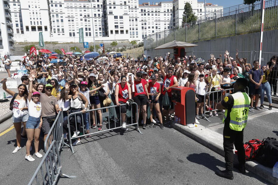 Fãs esperam concerto de Ed Sheeran