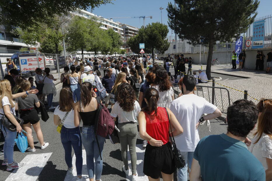 Fãs esperam concerto de Ed Sheeran