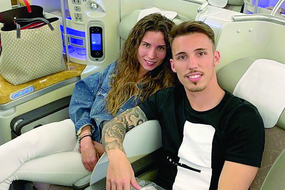 Grimaldo com a namorada