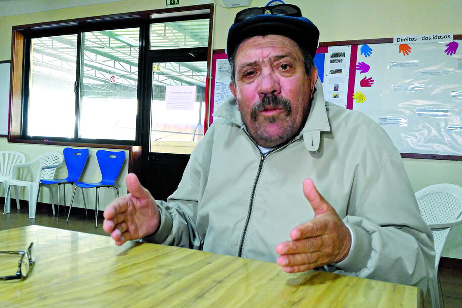 Mário Castro tem 63 anos e desde que veio da Venezuela vive num lar da Junta de S. Félix da Marinha, em V. N. de Gaia