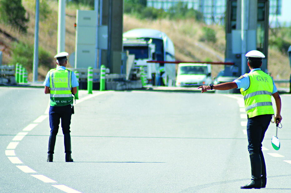80 mil condutores já cometeram infrações rodoviárias que levaram à retirada de pontos na carta 