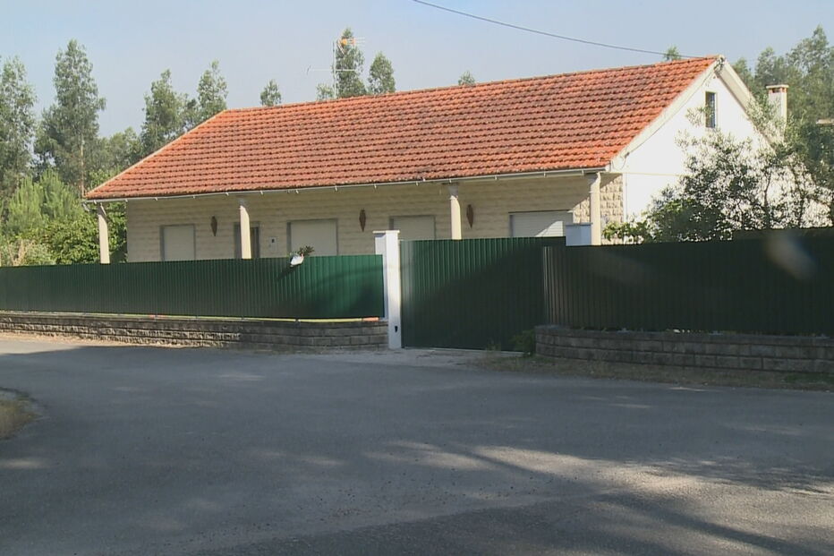 Pai mata filho à facada dentro de casa em Pombal