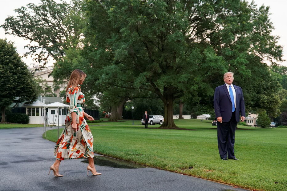 Donald Trump e a primeira-dama Melania na partida da Casa Branca para Londres