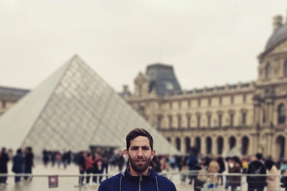 Carlos Vidal pode ser facilmente reconhecido pela tatuagem no braço