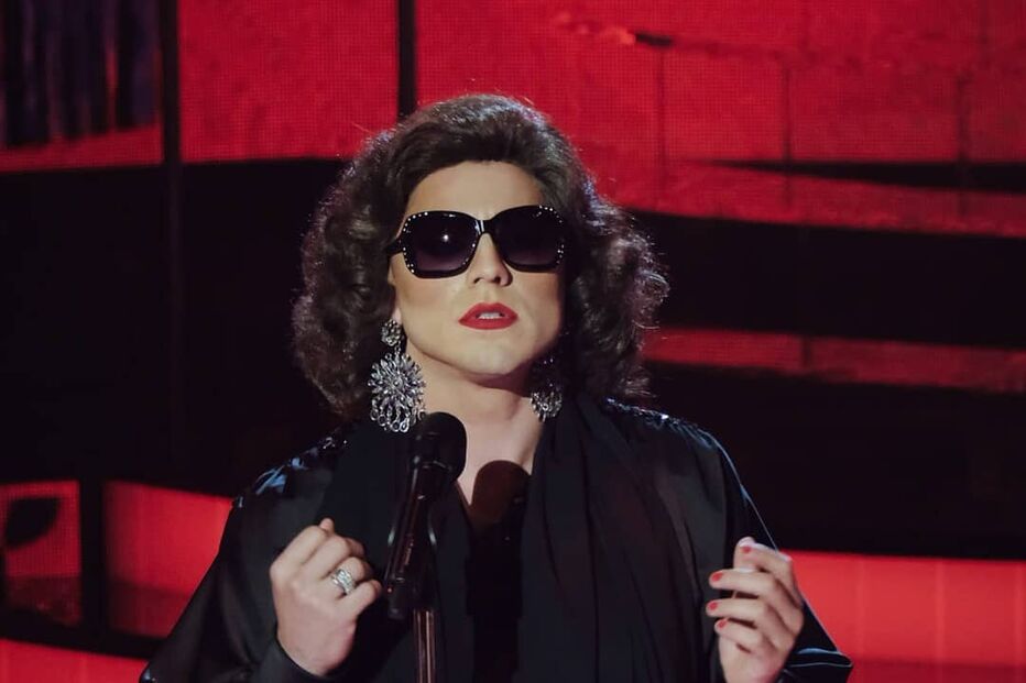 Leandro imita Amália em 'A Tua Cara Não Me é Estranha'