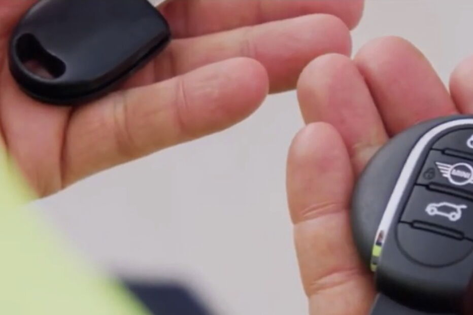 Chave do novo automóvel elétrico, MINI Cooper SE 