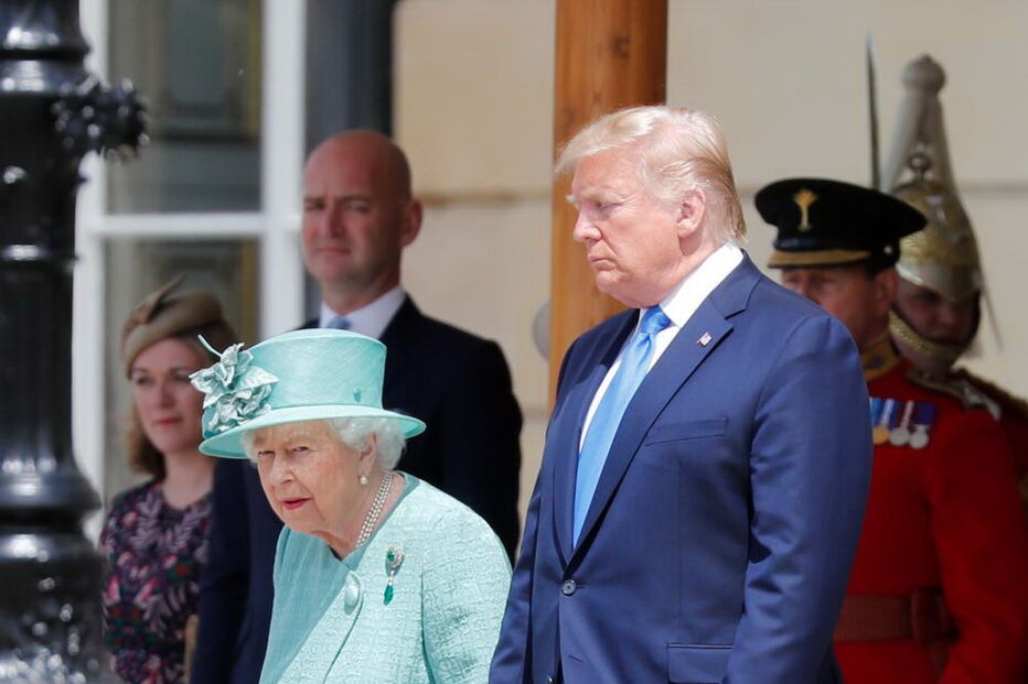 Donald Trump e Melania recebidos em Buckingham