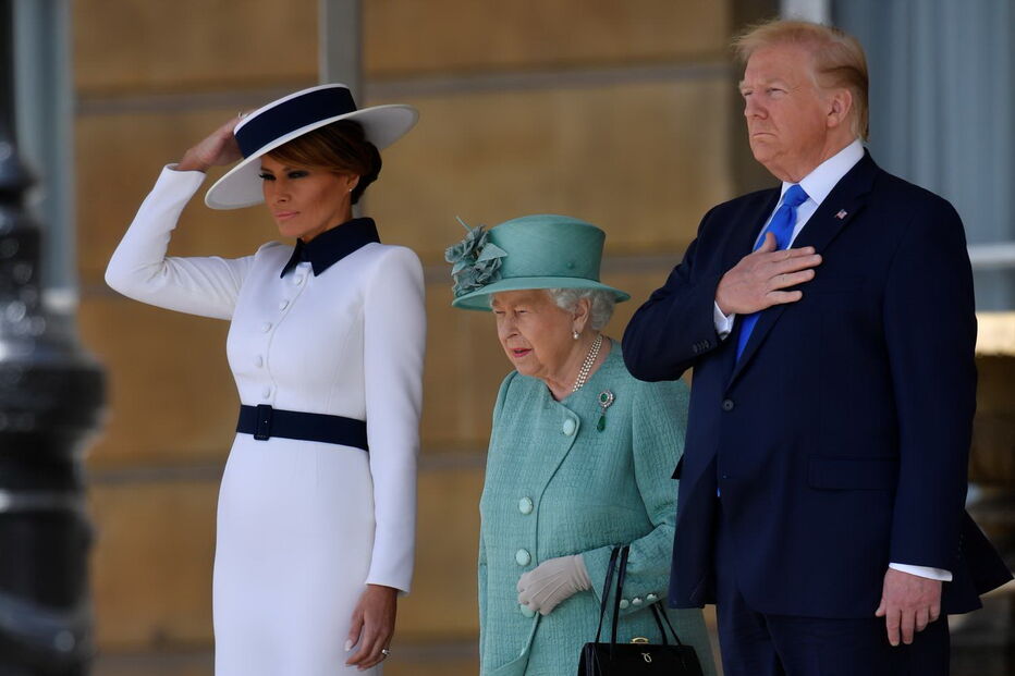Donald Trump e Melania recebidos em Buckingham