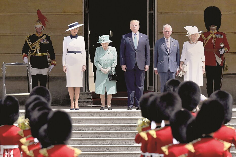 Donald Trump foi recebido com toda a pompa e circunstância no arranque da sua primeira visita de Estado ao Reino Unido  