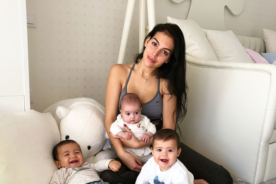 Georgina Rodríguez com os gémeos e Alana