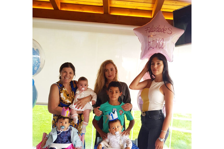 Festa de aniversário de um ano dos gémeos