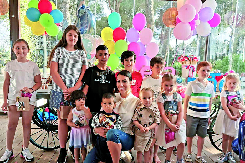 Georgina organiza festa mágica para os gémeos