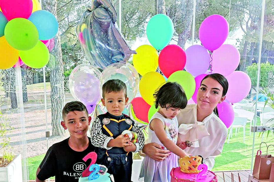 Georgina organiza festa mágica para os gémeos