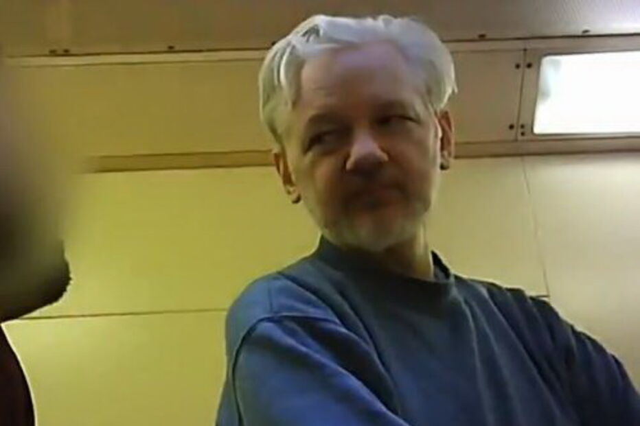 Julian Assange na prisão