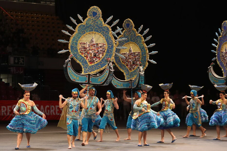 Desfile da marcha de Alfama