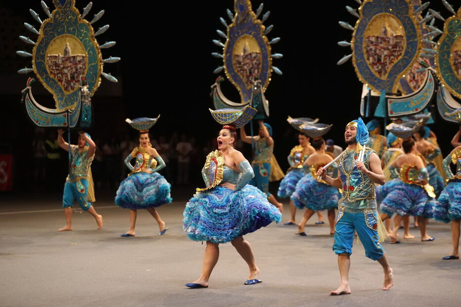 Desfile da marcha de Alfama