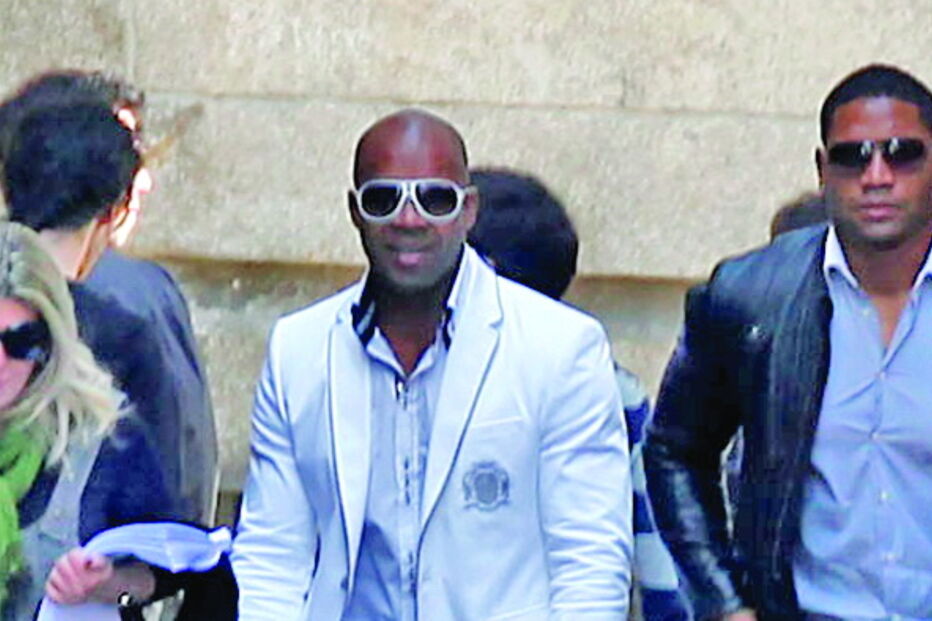 Natalino Correia (à direita) foi um dos baleados   