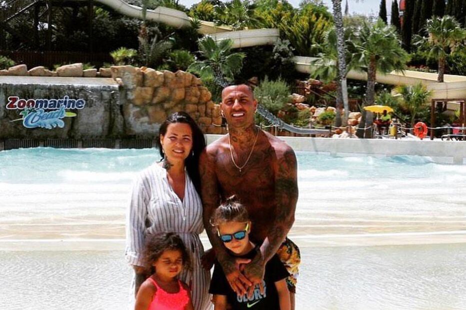 Ricardo Quaresma descansa em família no Algarve 