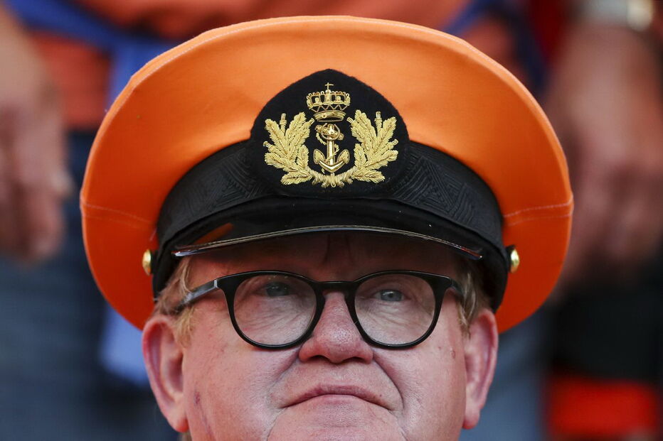 Adeptos holandeses nas bancadas do Estádio do Dragão