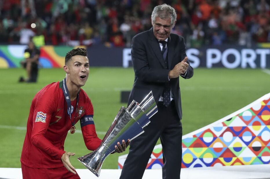 Fernando Santos com Cristiano Ronaldo na final da Liga das Nações