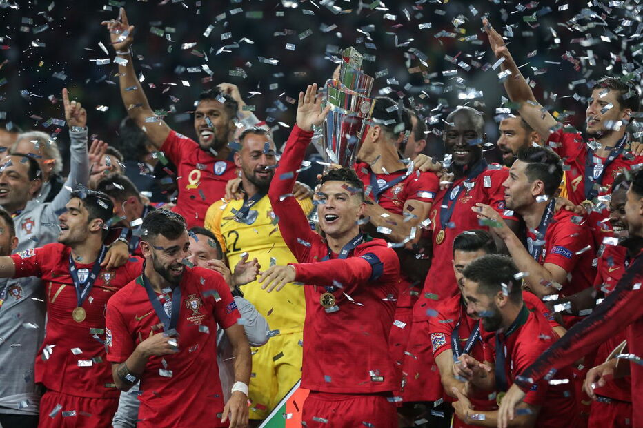 Seleção festeja a conquista de mais uma Taça no Estádio do Dragão
