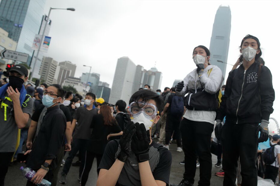 Tensão vivida em protestos em Hong Kong