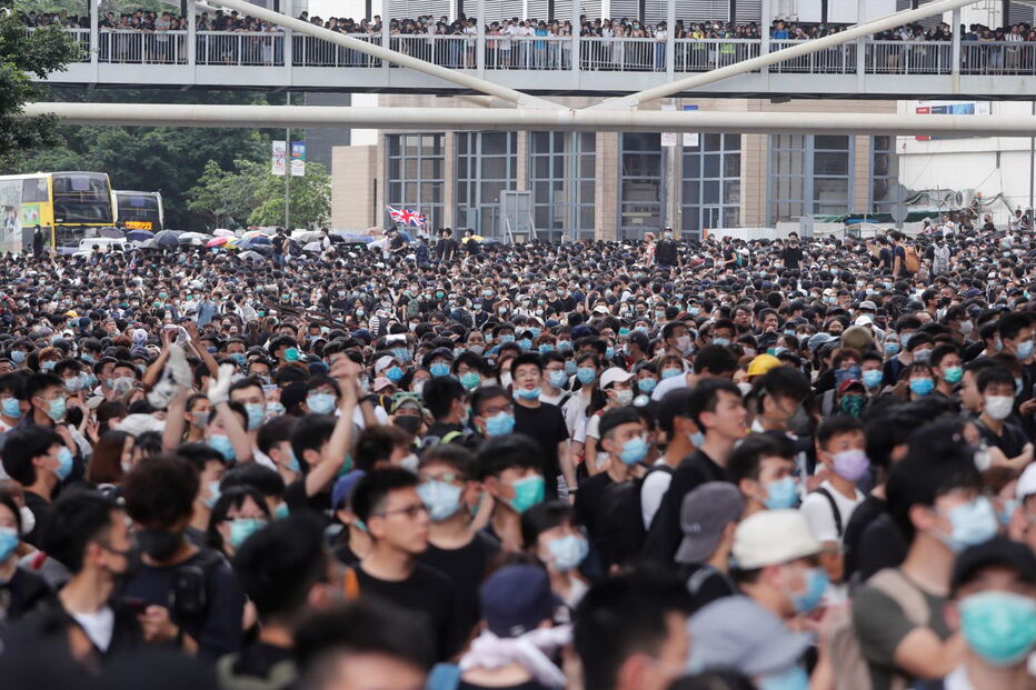 Tensão vivida em protestos em Hong Kong