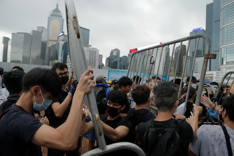 Tensão vivida em protestos em Hong Kong