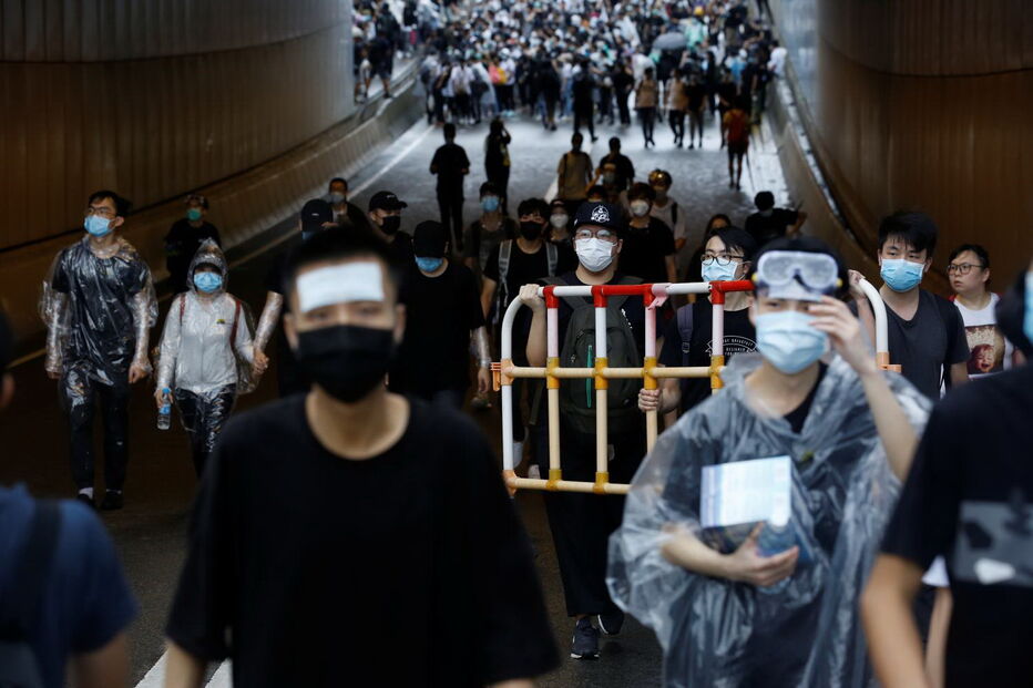 Tensão vivida em protestos em Hong Kong