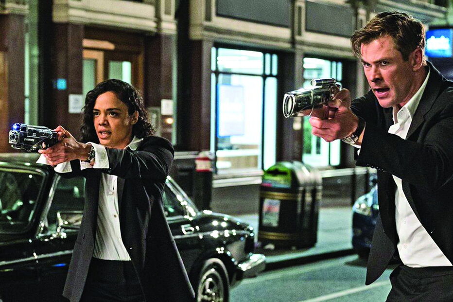 Tessa Thompson junta-se a Chris Hemsworth nesta nova aventura de ‘MIB - Homens de Negro’ 