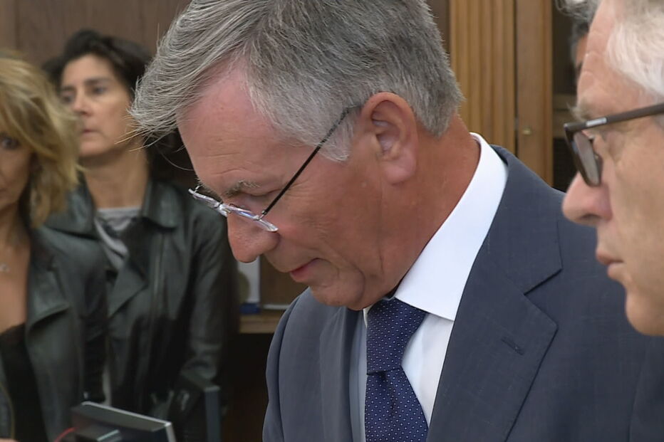 Armando Vara já está na Assembleia da República