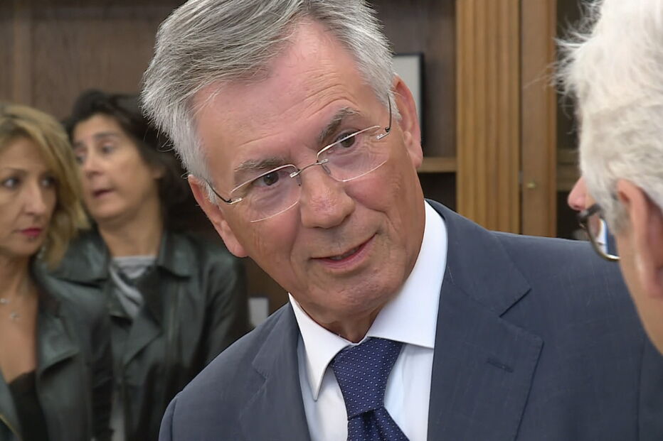 Armando Vara já está na Assembleia da República