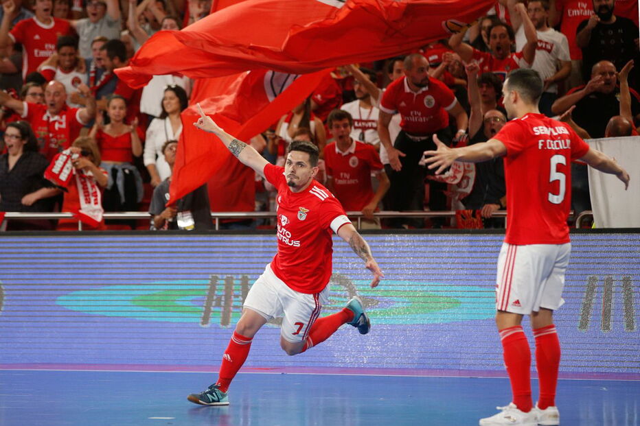 Benfica derrota Sporting e sagra-se campeão nacional de futsal	