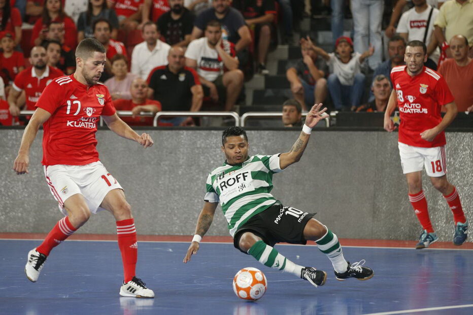 Benfica derrota Sporting e sagra-se campeão nacional de futsal	