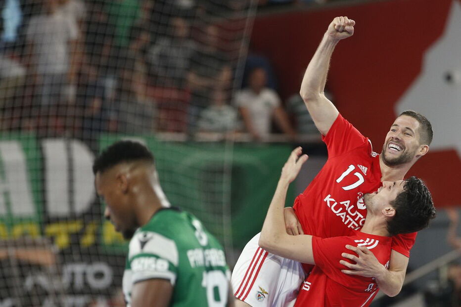 Benfica derrota Sporting e sagra-se campeão nacional de futsal	