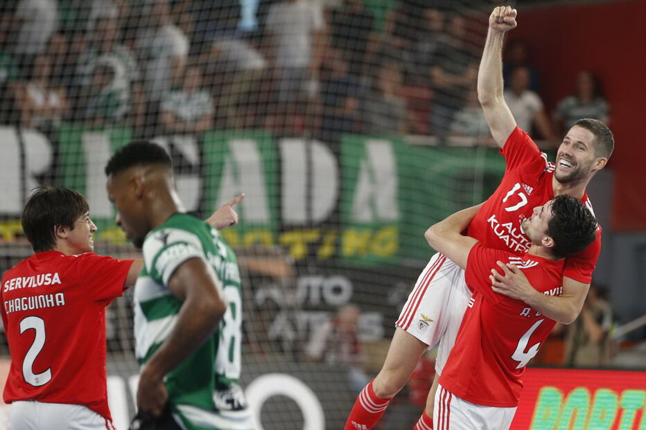 Benfica derrota Sporting e sagra-se campeão nacional de futsal	