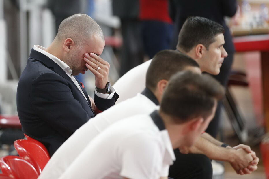 Benfica derrota Sporting e sagra-se campeão nacional de futsal	