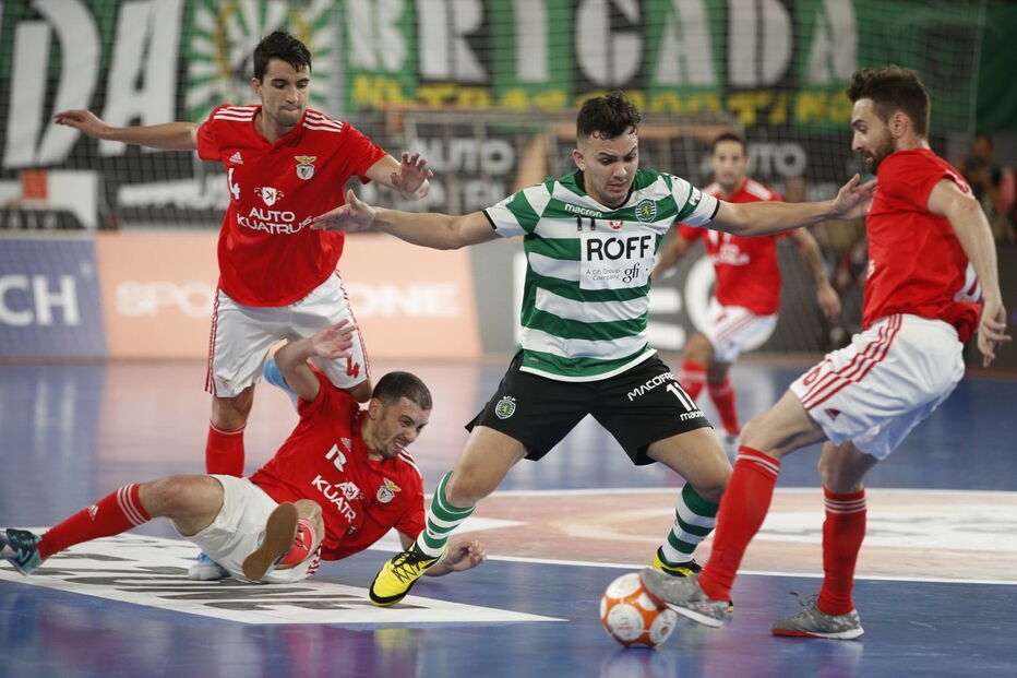 Benfica derrota Sporting e sagra-se campeão nacional de futsal	