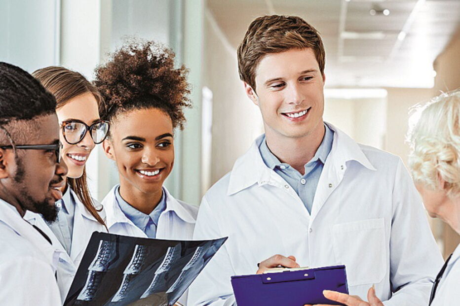 Concluída a licenciatura, muitos médicos não conseguem a especialidade 