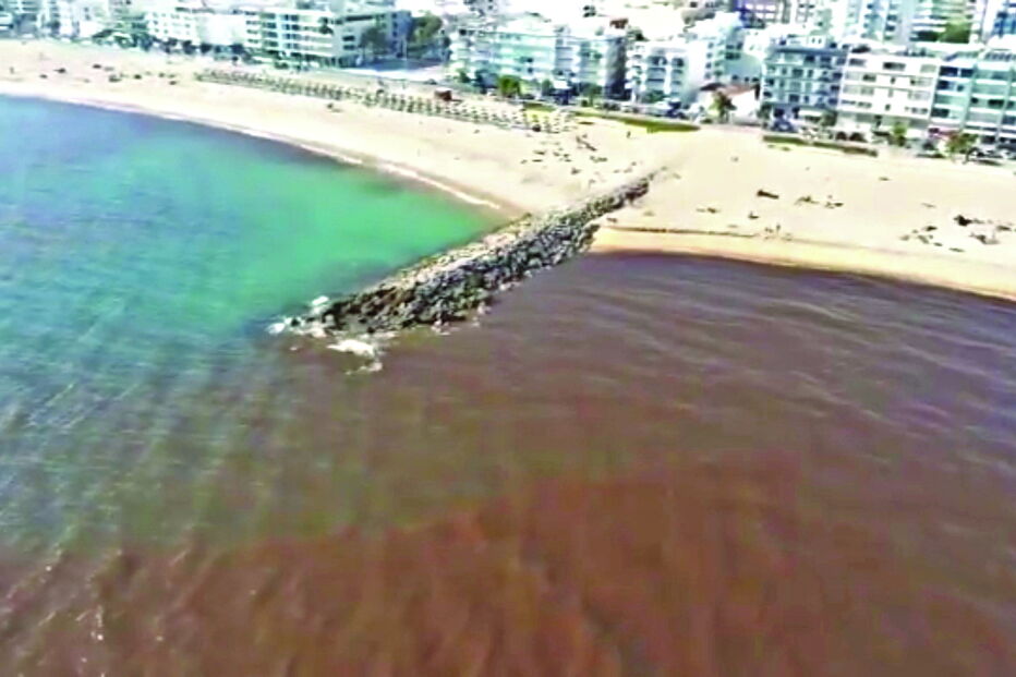 Maré vermelha no Algarve