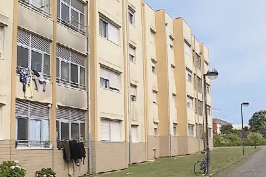 Homem esfaqueia mãe até à morte e entrega-se à polícia na Póvoa de Varzim