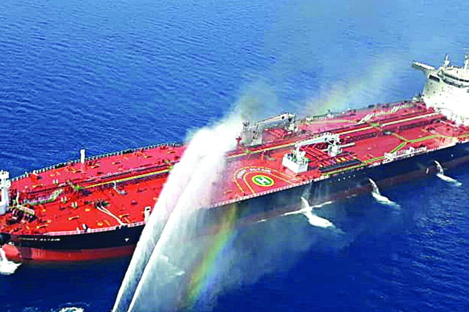 Um dos navios atacados