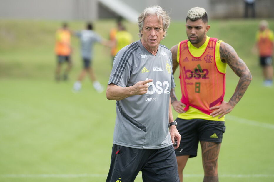 Jorge Jesus no primeiro treino do Flamengo
