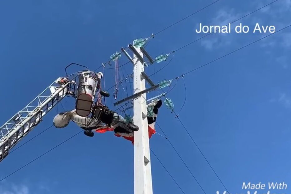 Parapente embate contra cabo elétrico em Santo Tirso