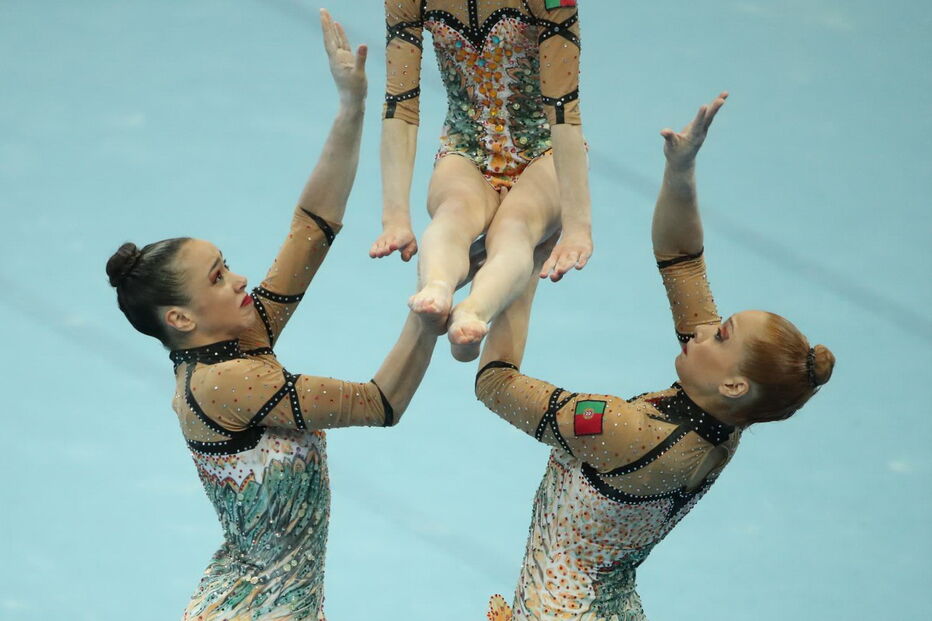 Trio da ginástica acrobática conquista prata horas depois do bronze nos Jogos Europeus