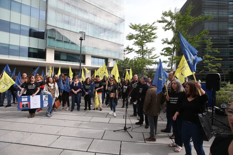 Funcionários judiciais cumprem primeiro de cinco dias alternados de greve nacional