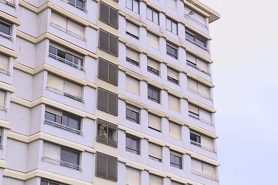 Moradores indignados recusam sair do prédio Coutinho